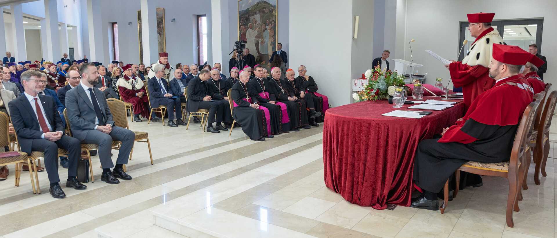 Uniwersytet Papieski Jana Pawła II w Krakowie zainaugurował nowy rok akademicki 16 X 2025