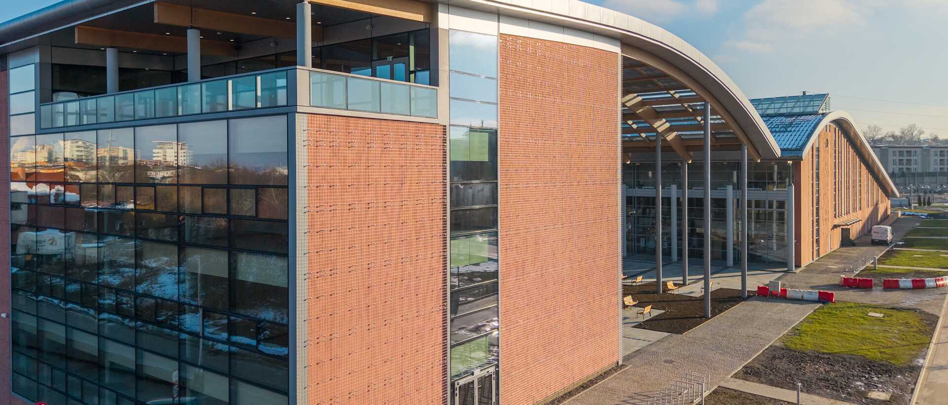 Budowa drugiej części kampusu Uniwersytetu Papieskiego Jana Pawła II w Krakowie zbliża się do końca. Grupa NDI finalizuje realizację