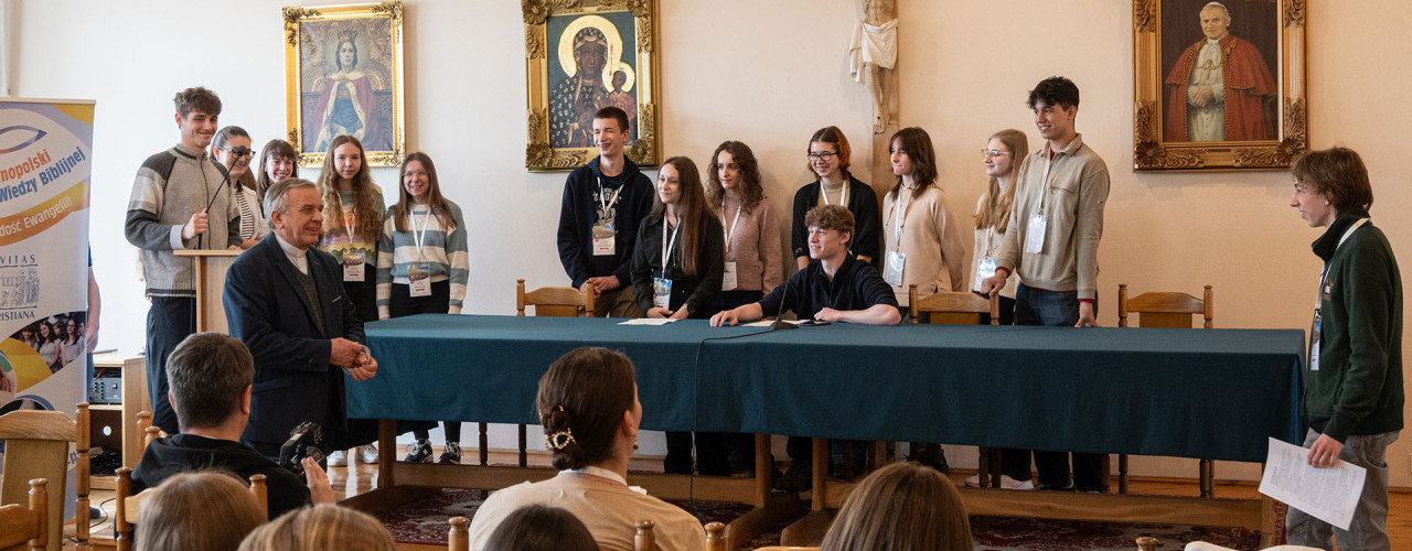 ks_roman_bogacz_-_warsztaty_spotkania_mlodych_z_biblia_2025-1280.jpg
